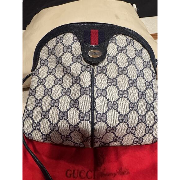 GUCCI Vintage GG Sherry Line Navy Crossbody - Picture 1 of 12